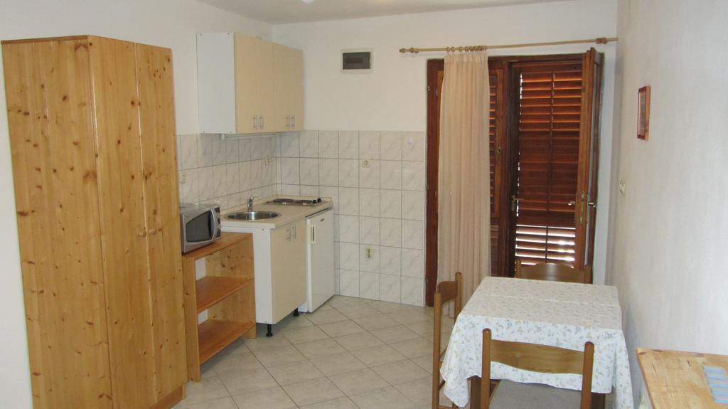 Bell Tower Apartments Тисно Стая снимка